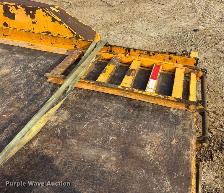 image for item DW6726 2014 Red Oak Mfg. Inc. utility trailer