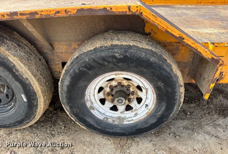 image for item DW6726 2014 Red Oak Mfg. Inc. utility trailer