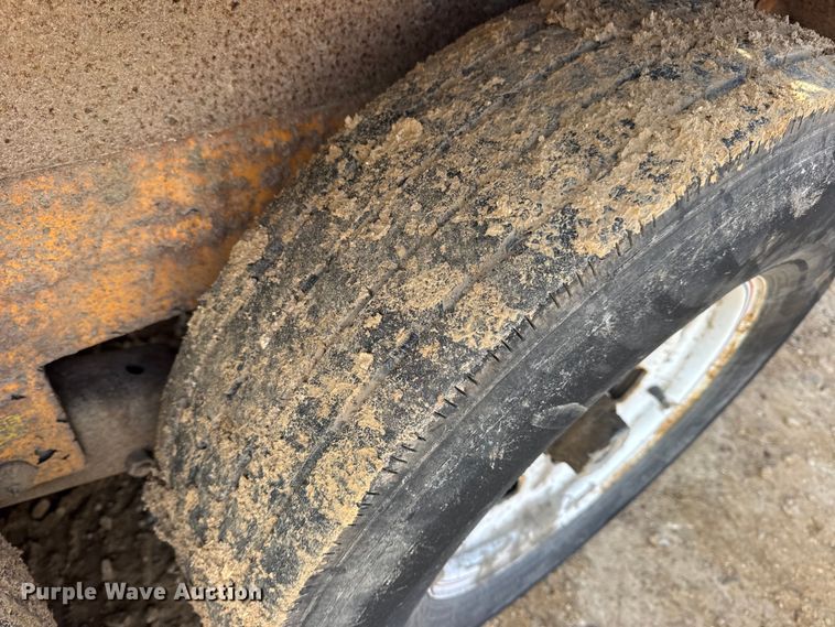 image for item DW6726 2014 Red Oak Mfg. Inc. utility trailer