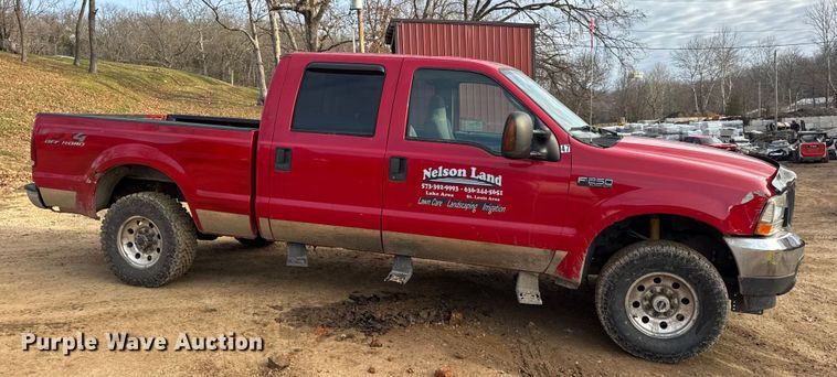 image for item DW6729 2004 Ford F250 Super Duty XLT Crew Cab pickup truck