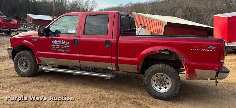 image for item DW6729 2004 Ford F250 Super Duty XLT Crew Cab pickup truck