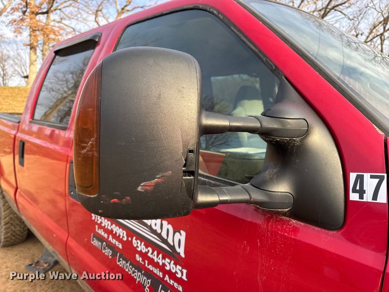 image for item DW6729 2004 Ford F250 Super Duty XLT Crew Cab pickup truck