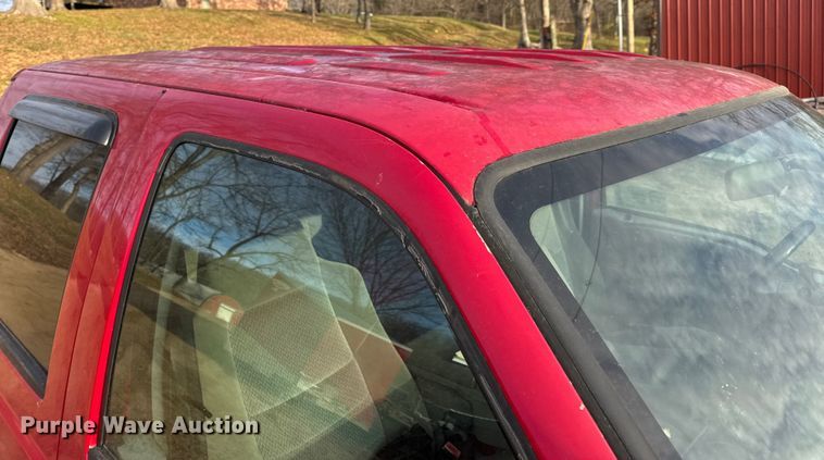 image for item DW6729 2004 Ford F250 Super Duty XLT Crew Cab pickup truck