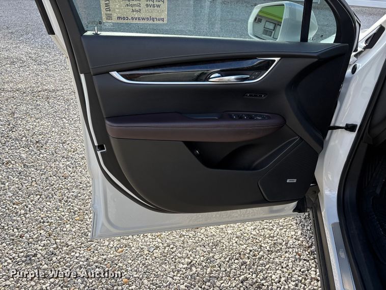 image for item DW7316 2020 Cadillac XT6 SUV