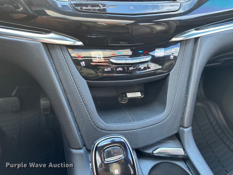 image for item DW7316 2020 Cadillac XT6 SUV