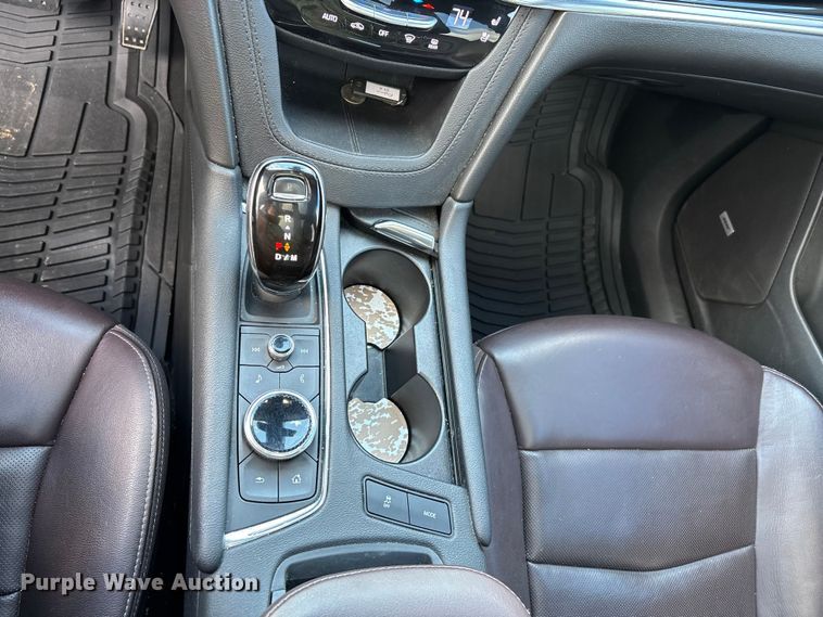 image for item DW7316 2020 Cadillac XT6 SUV