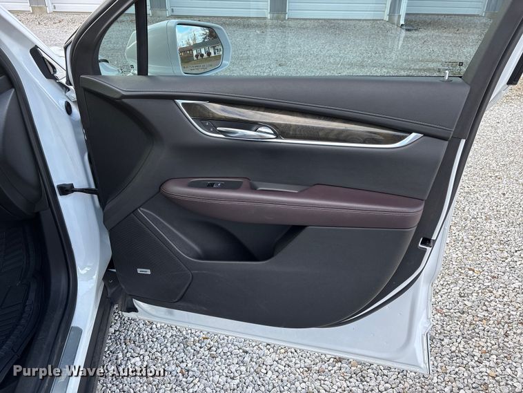 image for item DW7316 2020 Cadillac XT6 SUV