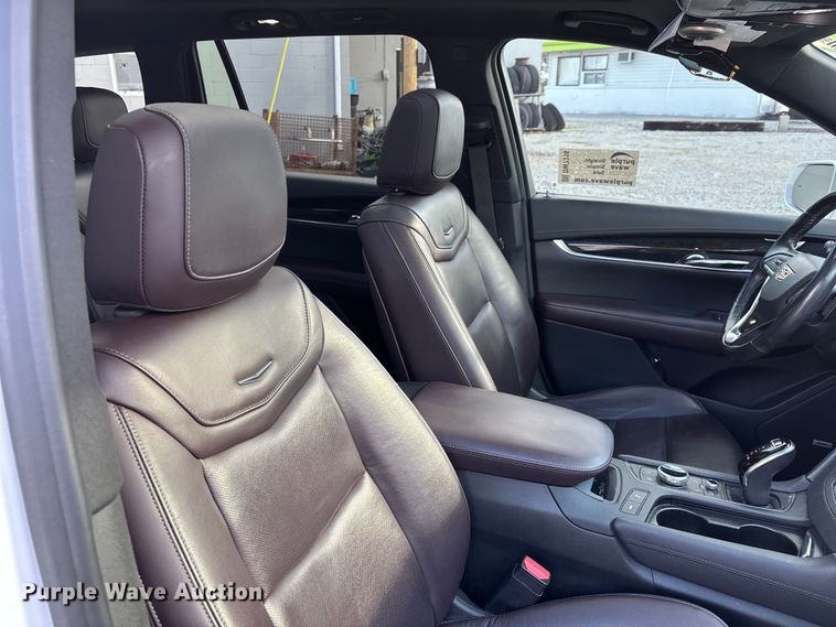 image for item DW7316 2020 Cadillac XT6 SUV