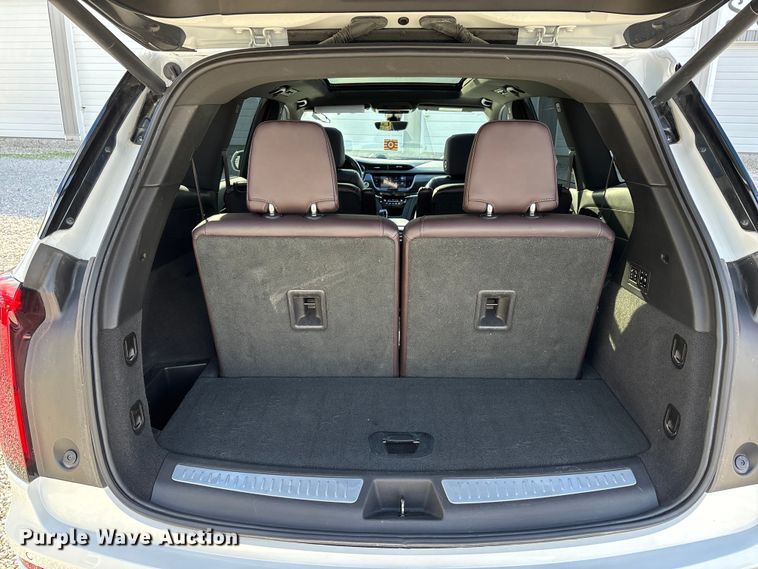 image for item DW7316 2020 Cadillac XT6 SUV