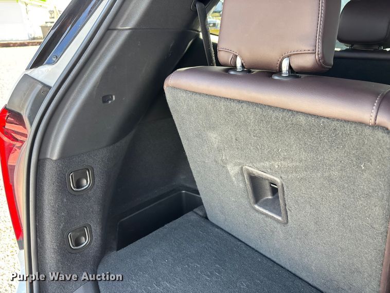 image for item DW7316 2020 Cadillac XT6 SUV