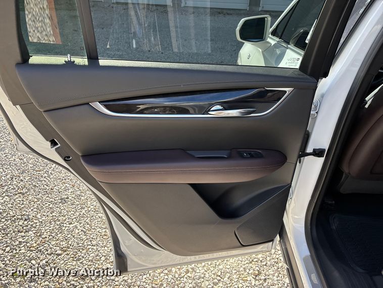 image for item DW7316 2020 Cadillac XT6 SUV