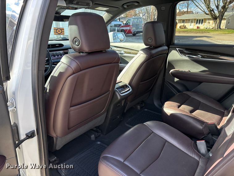 image for item DW7316 2020 Cadillac XT6 SUV