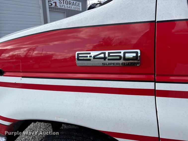 image for item DW7317 2016 Ford E450 van cab and chassis