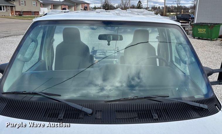 image for item DW7317 2016 Ford E450 van cab and chassis