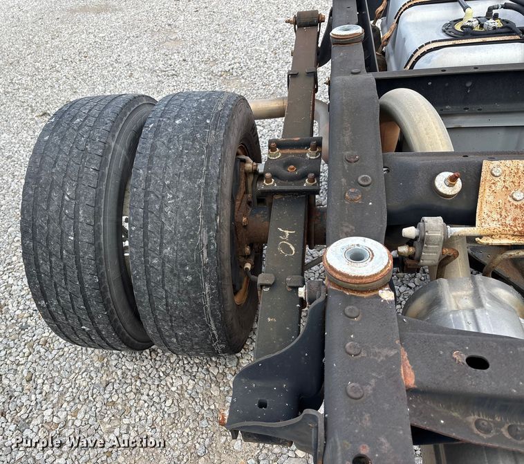 image for item DW7317 2016 Ford E450 van cab and chassis