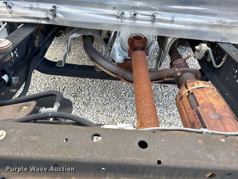 image for item DW7317 2016 Ford E450 van cab and chassis