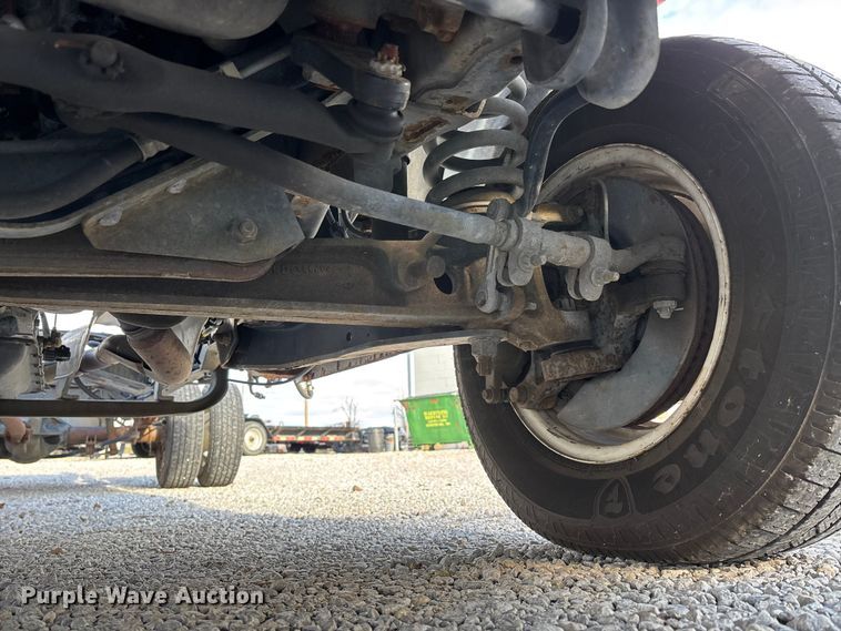 image for item DW7317 2016 Ford E450 van cab and chassis