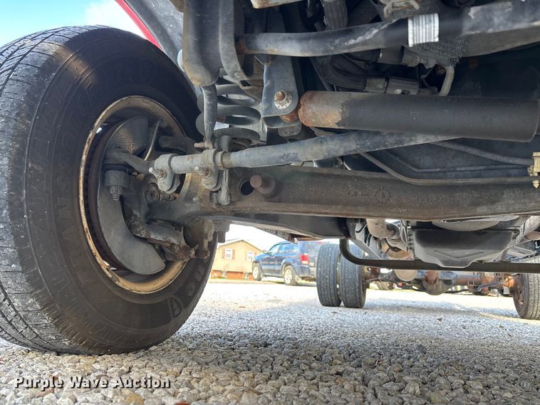 image for item DW7317 2016 Ford E450 van cab and chassis