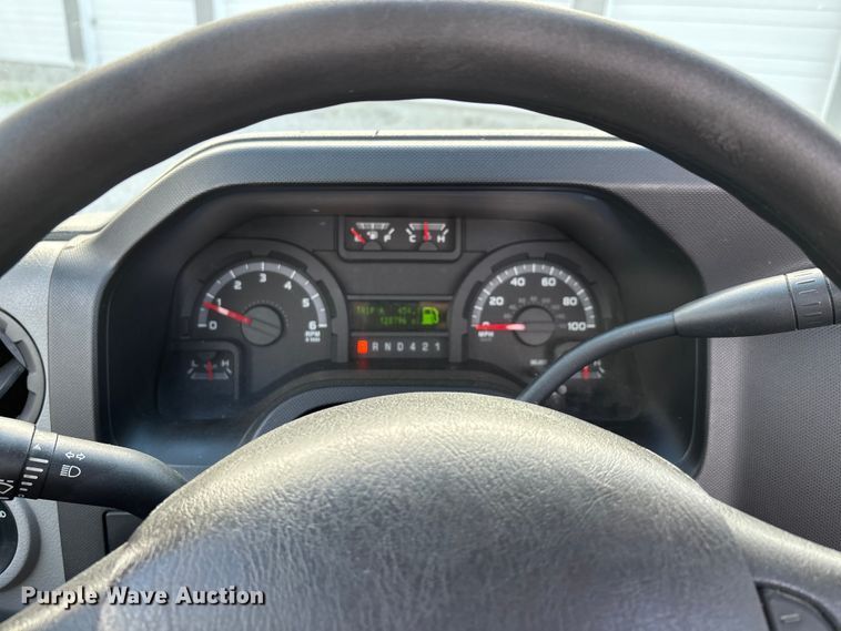 image for item DW7317 2016 Ford E450 van cab and chassis