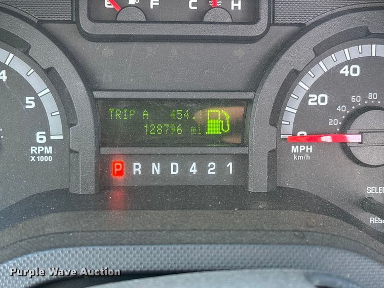 image for item DW7317 2016 Ford E450 van cab and chassis