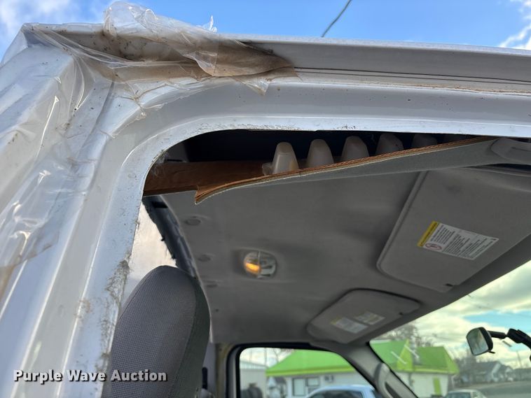 image for item DW7317 2016 Ford E450 van cab and chassis