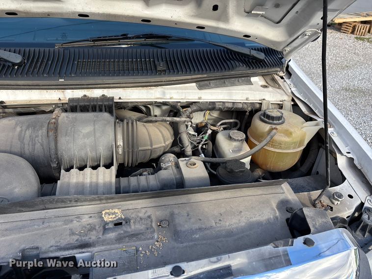 image for item DW7317 2016 Ford E450 van cab and chassis