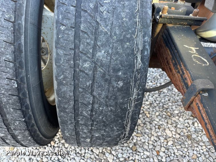 image for item DW7317 2016 Ford E450 van cab and chassis