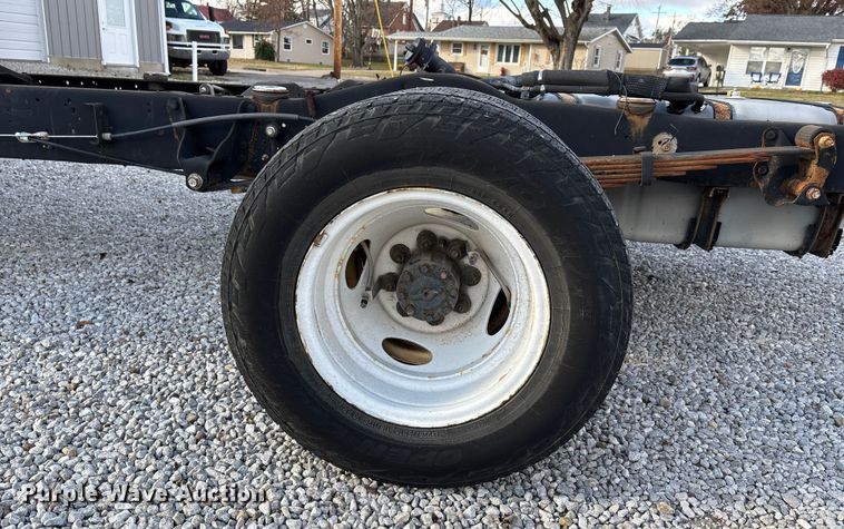 image for item DW7317 2016 Ford E450 van cab and chassis