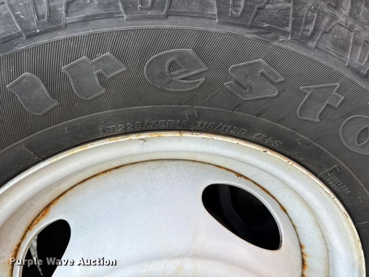 image for item DW7317 2016 Ford E450 van cab and chassis