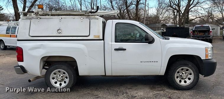 image for item DW7332 2012 Chevrolet Silverado 1500 pickup truck