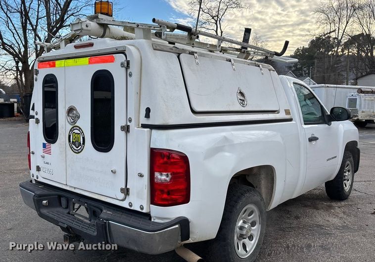 image for item DW7332 2012 Chevrolet Silverado 1500 pickup truck