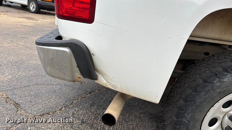 image for item DW7332 2012 Chevrolet Silverado 1500 pickup truck