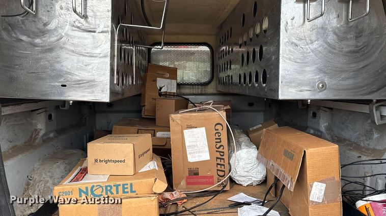 image for item DW7332 2012 Chevrolet Silverado 1500 pickup truck