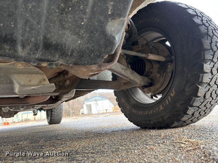 image for item DW7332 2012 Chevrolet Silverado 1500 pickup truck