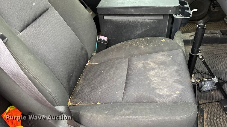 image for item DW7332 2012 Chevrolet Silverado 1500 pickup truck