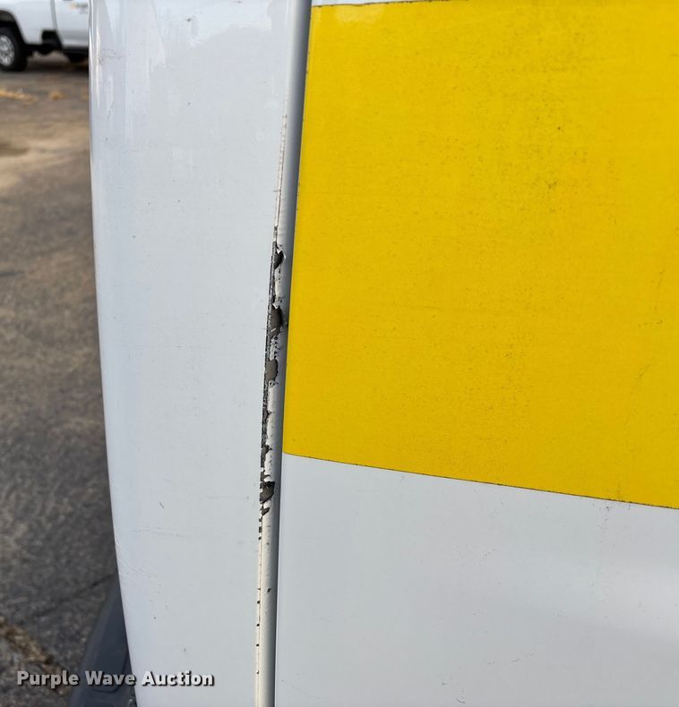 image for item DW7333 2017 Chevrolet Express 2500 van