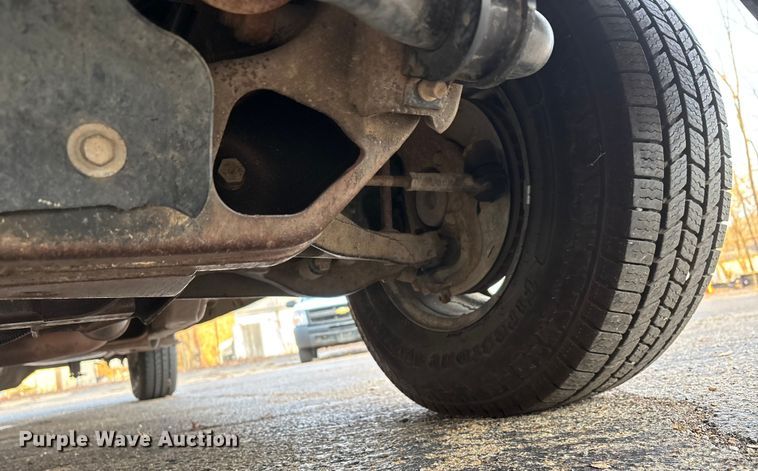 image for item DW7333 2017 Chevrolet Express 2500 van