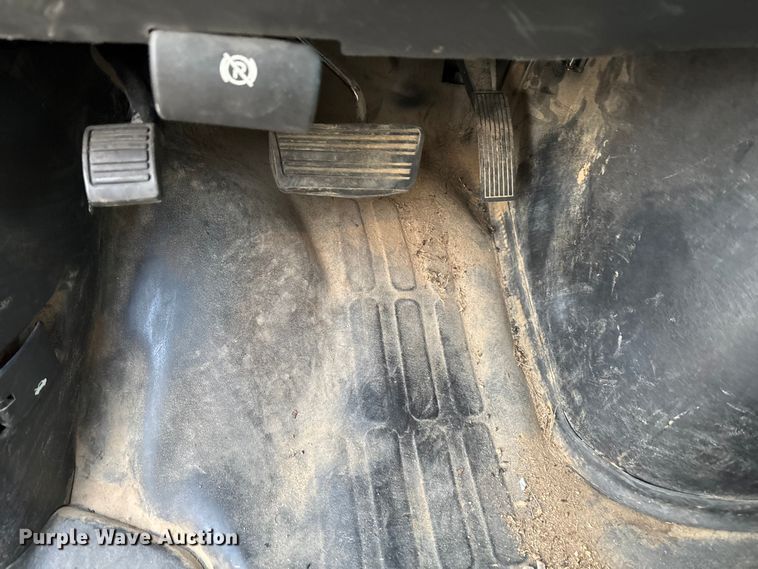 image for item DW7333 2017 Chevrolet Express 2500 van