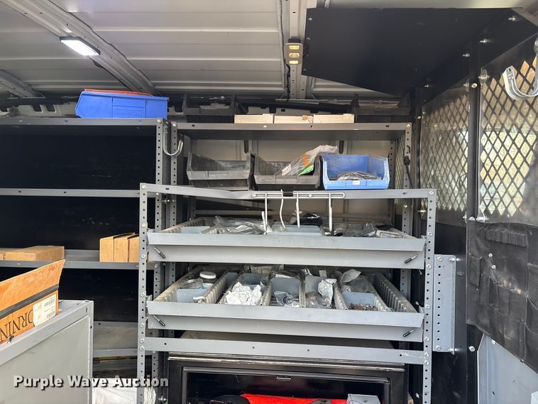 image for item DW7333 2017 Chevrolet Express 2500 van