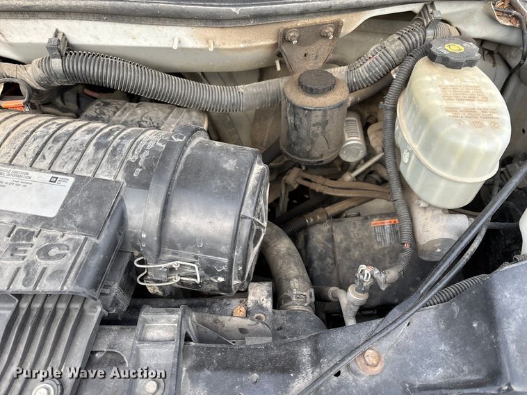 image for item DW7333 2017 Chevrolet Express 2500 van