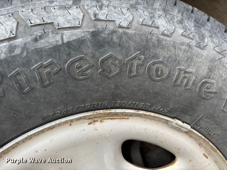 image for item DW7333 2017 Chevrolet Express 2500 van