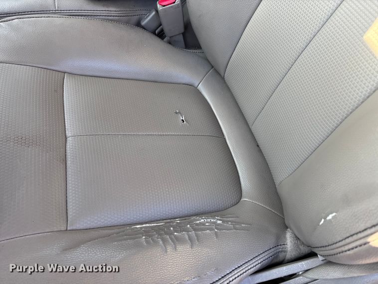 image for item DW7334 2010 Ford F150 pickup truck