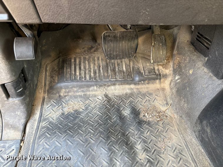 image for item DW7334 2010 Ford F150 pickup truck