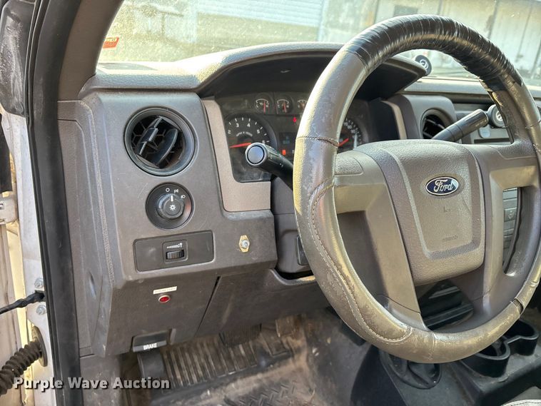 image for item DW7334 2010 Ford F150 pickup truck