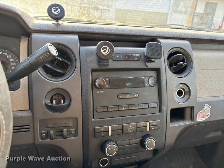 image for item DW7334 2010 Ford F150 pickup truck