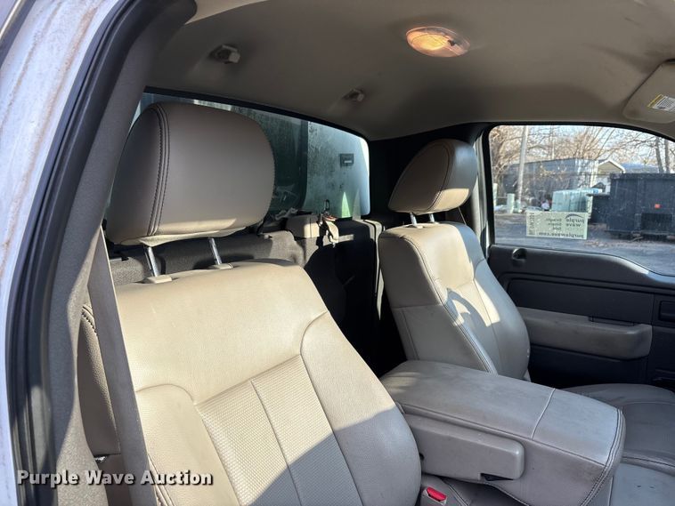 image for item DW7334 2010 Ford F150 pickup truck