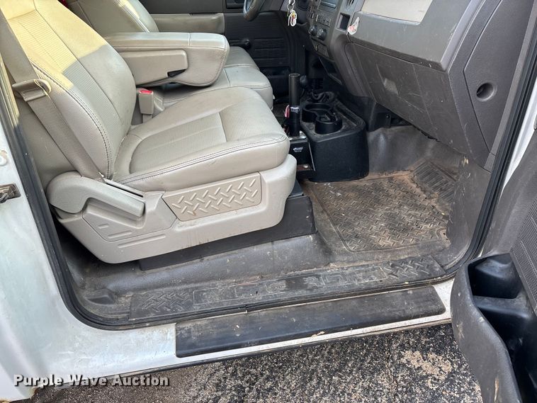 image for item DW7334 2010 Ford F150 pickup truck