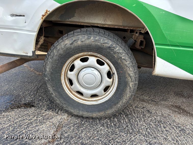 image for item DW7334 2010 Ford F150 pickup truck