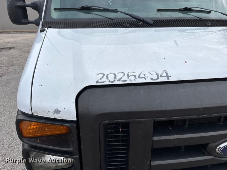 image for item DW7335 2012 Ford E250 van