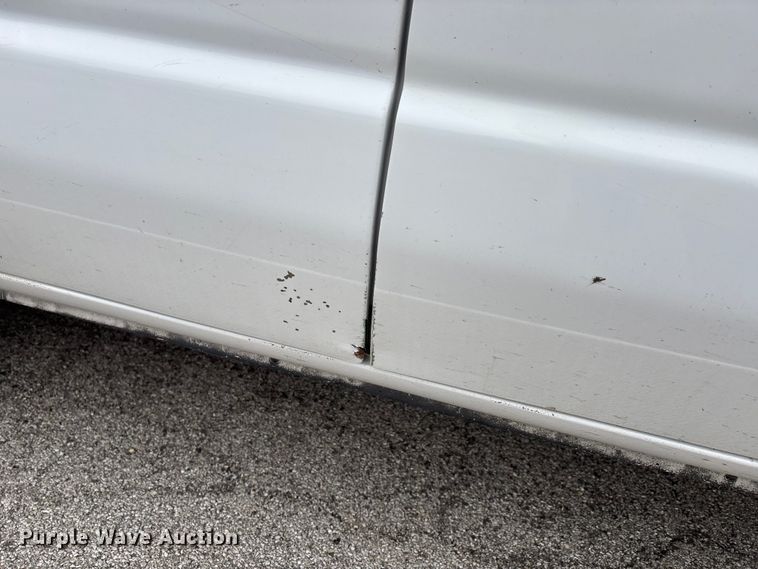 image for item DW7335 2012 Ford E250 van